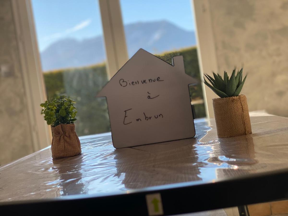 Embrun - Appartement 4/6 Personnes Avec Exterieurs 外观 照片